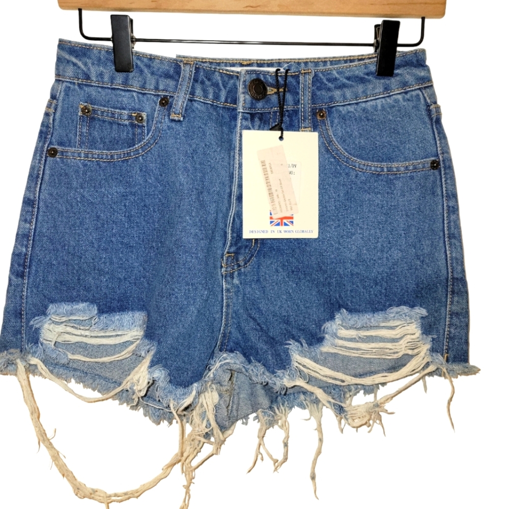 The Rockn Rev, NWT, Jean shorts, Distress Denim Cut Off Short, Women's 4, L- 13.